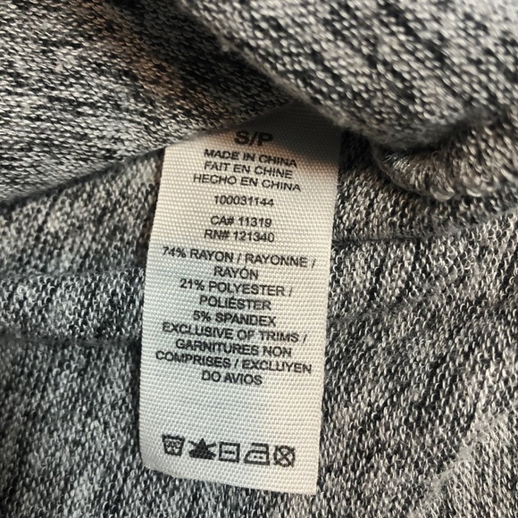 Garage Tied Bell Sleeve Crop Lightweight Sweater Small - Picture 6 of 9